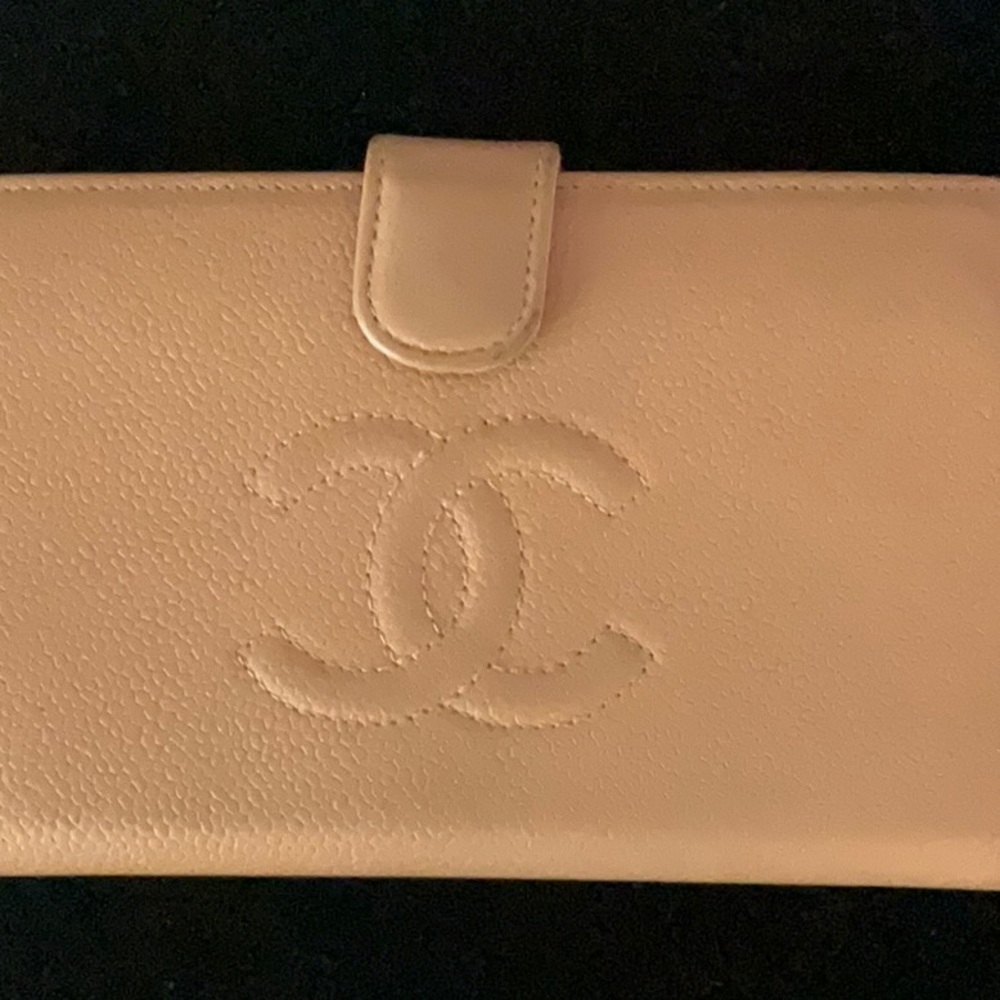 Chanel Beige Leather Wallet - Picture 10 of 16